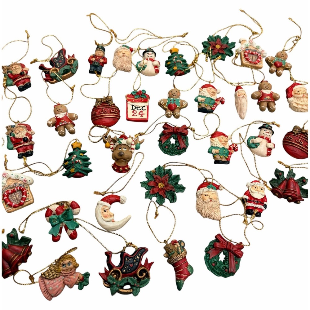 Lot of 41 VTG‎ Mini Ornaments Hand Painted Santa Wreath Winter Christmas - Picture 2 of 5